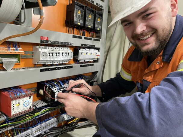 Ausbildung zum Elektroniker für Betriebstechnik (m/w/d), 1. Bild